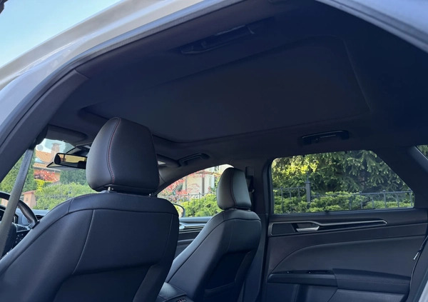 Ford Mondeo cena 68900 przebieg: 179000, rok produkcji 2018 z Elbląg małe 781